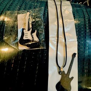 - Guitar earrings and necklace set new